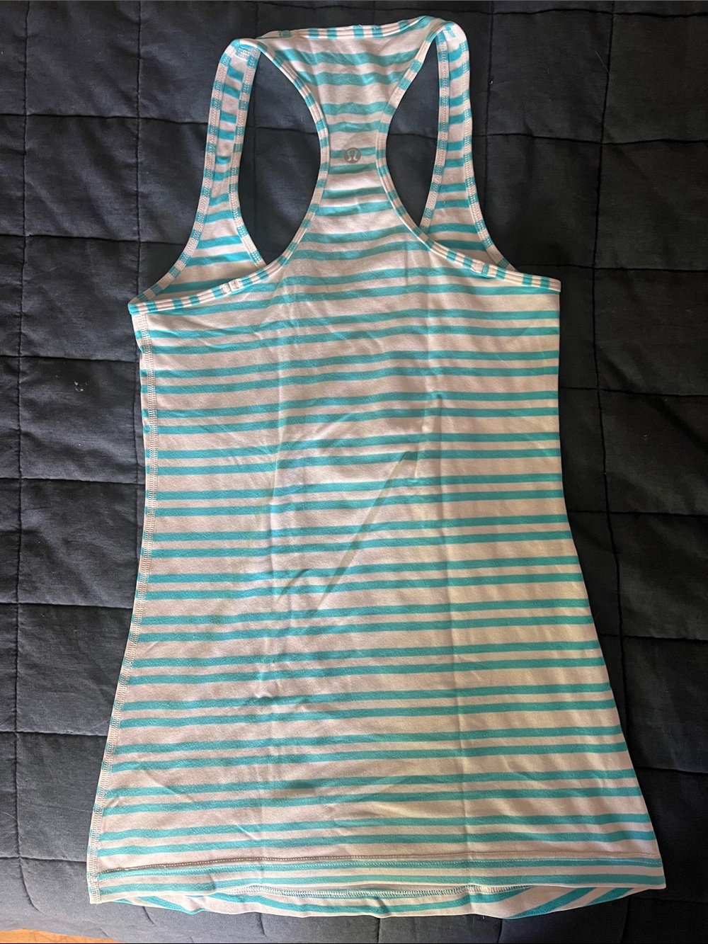 Lululemon cool razorback tank tops - Picture 2 of 4